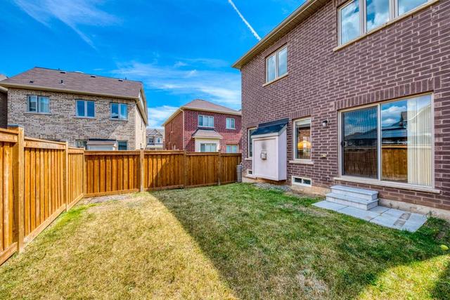 3899 Leonardo St, House detached with 3 bedrooms, 3 bathrooms and 2 parking in Burlington ON | Image 33