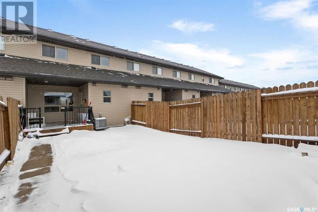 254 Maningas Bend, House attached with 3 bedrooms, 3 bathrooms and null parking in Saskatoon SK | Image 37
