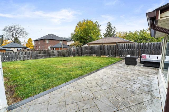 24 Flamingo Cres, House detached with 3 bedrooms, 2 bathrooms and 4 parking in Toronto ON | Image 25
