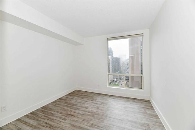 lph7 - 25 Grenville St, Condo with 1 bedrooms, 1 bathrooms and 1 parking in Toronto ON | Image 13