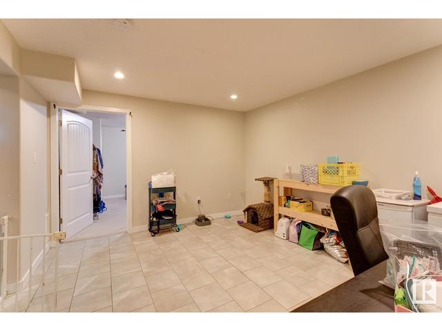 10560 52 Av Nw, House detached with 6 bedrooms, 2 bathrooms and null parking in Edmonton AB | Image 34