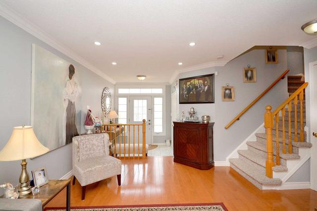 36 Lancewood Cres, Townhouse with 3 bedrooms, 3 bathrooms and 2 parking in Brampton ON | Image 37