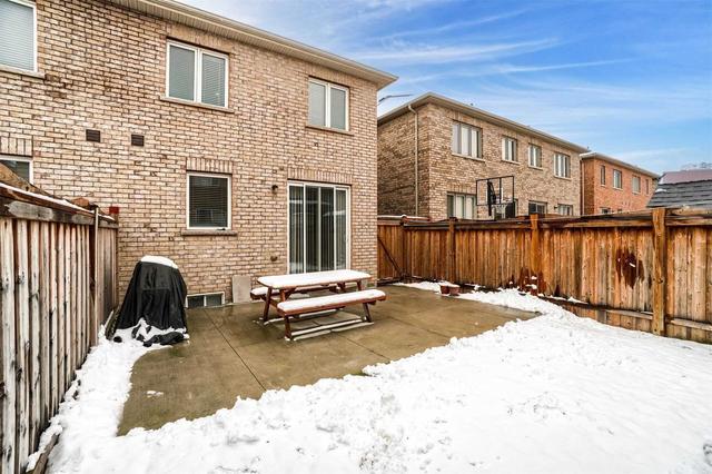 67 Speedwell St, House semidetached with 3 bedrooms, 4 bathrooms and 3 parking in Brampton ON | Image 32