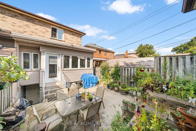 471b Northcliffe Blvd, House semidetached with 3 bedrooms, 3 bathrooms and 3 parking in Toronto ON | Image 33