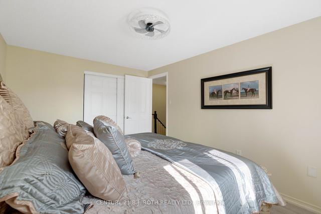 83 Geddes Cres, House detached with 3 bedrooms, 2 bathrooms and 5 parking in Barrie ON | Image 11