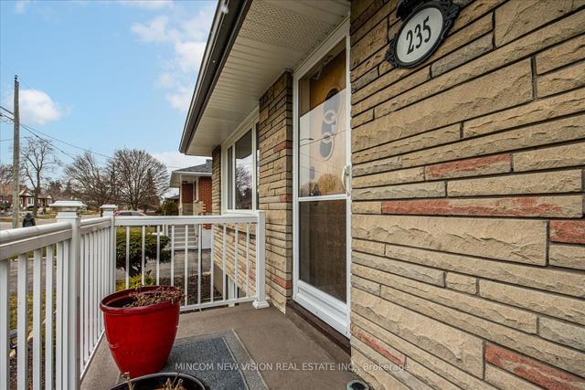 235 Chadburn St, House detached with 3 bedrooms, 2 bathrooms and 4 parking in Oshawa ON | Image 23