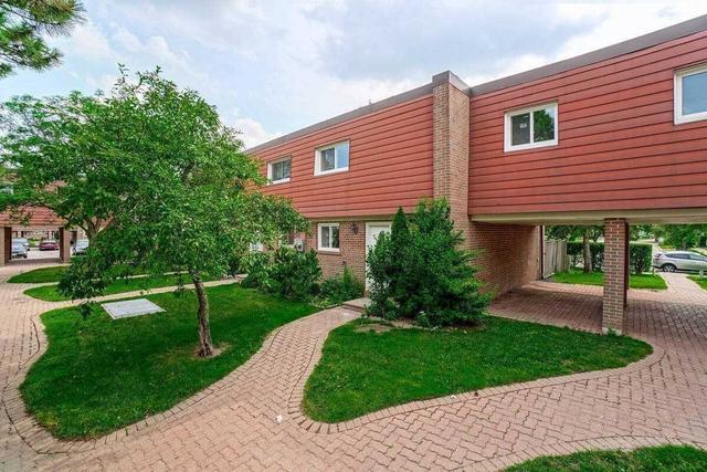 33 - 19 Tealham Dr, Townhouse with 4 bedrooms, 3 bathrooms and 1 parking in Toronto ON | Image 26