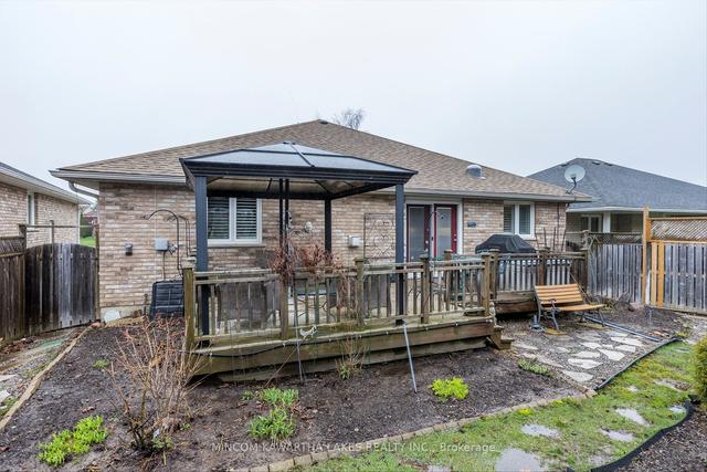 1678 Ravenwood Dr, House detached with 2 bedrooms, 3 bathrooms and 4 parking in Peterborough ON | Image 35