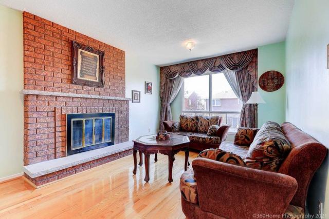 2113 The Chase, House detached with 5 bedrooms, 5 bathrooms and 5 parking in Mississauga ON | Image 8
