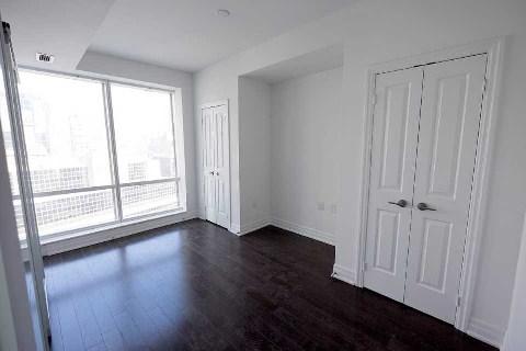 2007 - 8 The Esplanade St, Condo with 1 bedrooms, 1 bathrooms and null parking in Toronto ON | Image 2