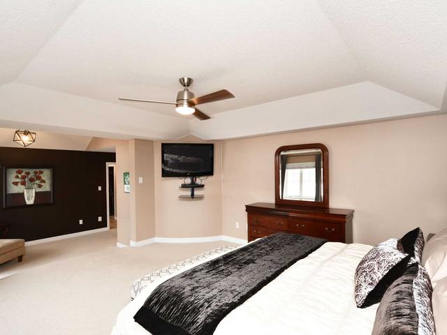 37 Stoneylake Ave, House detached with 5 bedrooms, 5 bathrooms and 6 parking in Brampton ON | Image 11