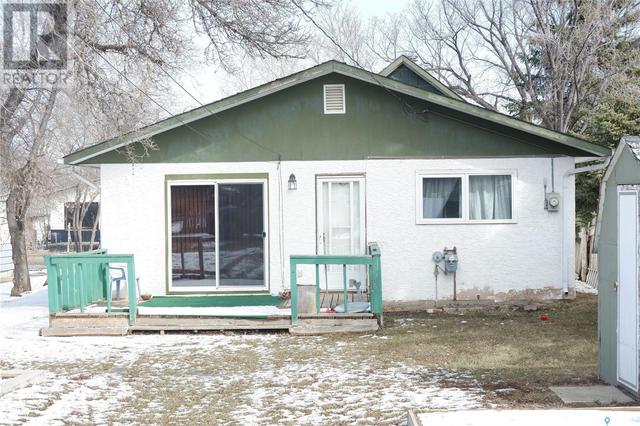 414 2nd Avenue E, House detached with 2 bedrooms, 1 bathrooms and null parking in Assiniboia SK | Image 20
