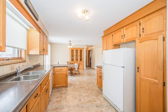23 Marlborough Rd, House detached with 2 bedrooms, 2 bathrooms and 3 parking in Guelph ON | Image 7