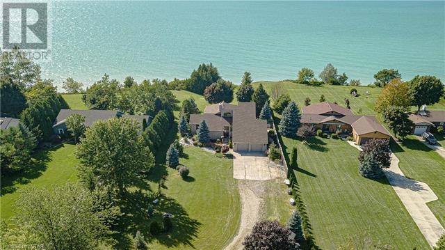 73777 Crest Beach Road N, House detached with 4 bedrooms, 2 bathrooms and null parking in Bluewater ON | Image 45
