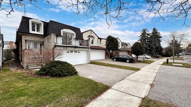 142 Wintermute Blvd, House detached with 3 bedrooms, 3 bathrooms and 4 parking in Toronto ON | Image 1