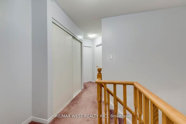 119 Kenwood Dr, Townhouse with 3 bedrooms, 3 bathrooms and 2 parking in Brampton ON | Image 7