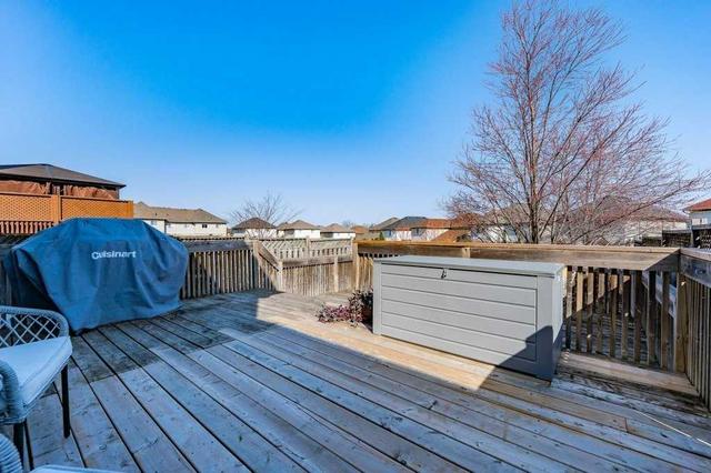 85 Meadow Wood Cres, House attached with 3 bedrooms, 4 bathrooms and 3 parking in Hamilton ON | Image 27