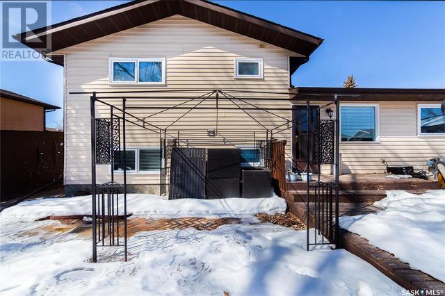 39 Chomyn Crescent, House detached with 3 bedrooms, 3 bathrooms and null parking in Saskatoon SK | Image 34