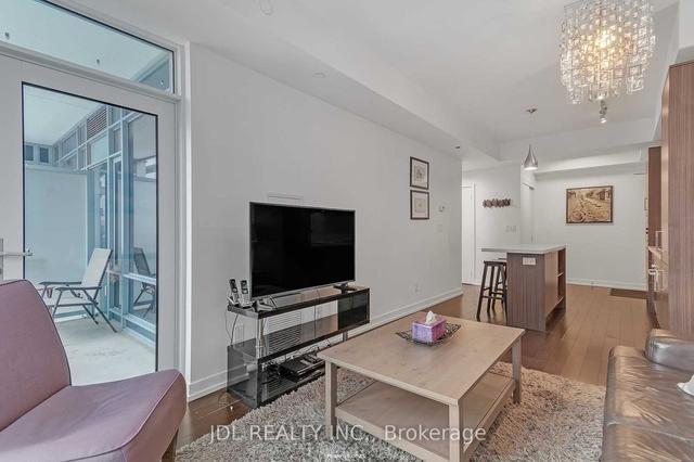 1707 - 21 Widmer St, Condo with 1 bedrooms, 1 bathrooms and 0 parking in Toronto ON | Image 3