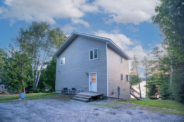 338 Niagara Rd, House detached with 2 bedrooms, 1 bathrooms and 4 parking in Nipissing ON | Image 1