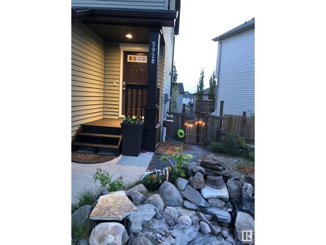 5928 12 Av Sw, House detached with 3 bedrooms, 2 bathrooms and null parking in Edmonton AB | Image 51