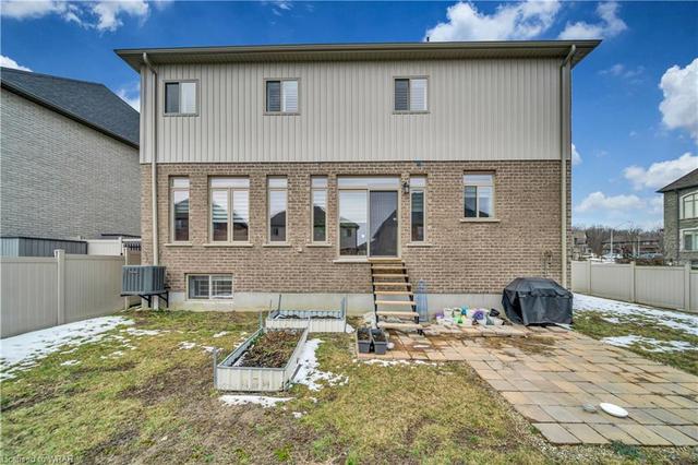 779 Snowberry Court, House detached with 6 bedrooms, 5 bathrooms and 4 parking in Waterloo ON | Image 46