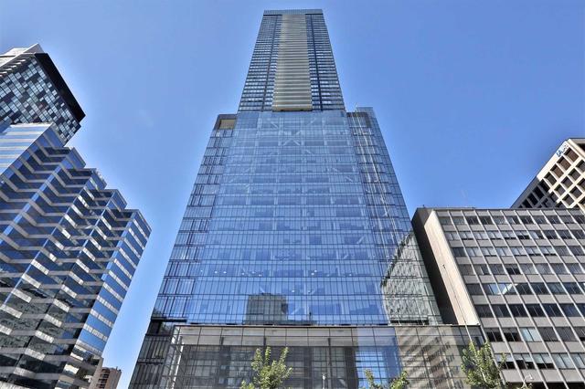 2615 - 488 University Ave, Condo with 1 bedrooms, 1 bathrooms and 0 parking in Toronto ON | Image 1