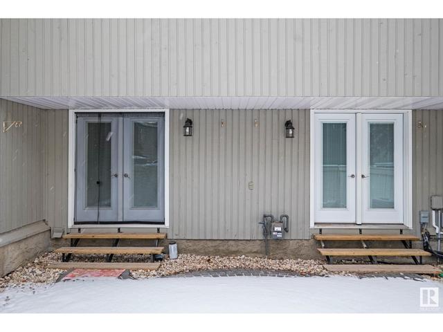 3044 108 St Nw, House attached with 3 bedrooms, 2 bathrooms and 4 parking in Edmonton AB | Image 39