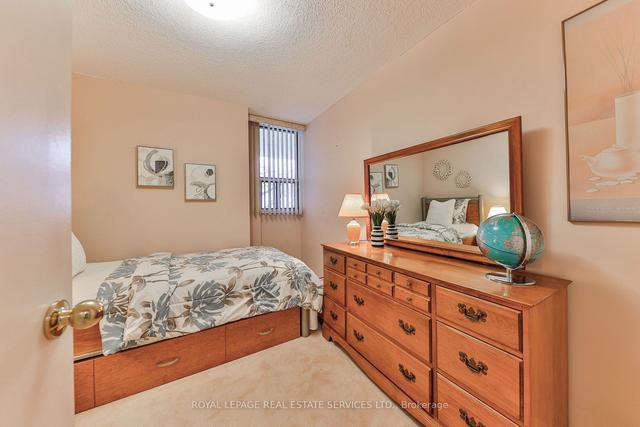 334 - 1300 Marlborough Crt, Condo with 3 bedrooms, 2 bathrooms and 1 parking in Oakville ON | Image 26