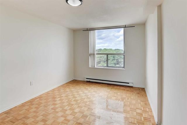 816 - 15 La Rose Ave, Condo with 3 bedrooms, 2 bathrooms and 1 parking in Toronto ON | Image 21