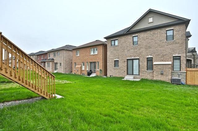 436 Wheat Boom Dr, House attached with 3 bedrooms, 3 bathrooms and 1 parking in Oakville ON | Image 20