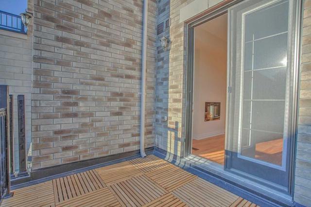11 Augustus Terr, Townhouse with 3 bedrooms, 4 bathrooms and 2 parking in Toronto ON | Image 37
