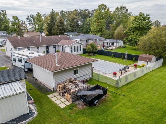 626 Oakes Drive, House detached with 3 bedrooms, 1 bathrooms and 8 parking in Fort Erie ON | Image 33