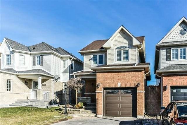 5 Lunney Cres, House attached with 3 bedrooms, 3 bathrooms and 3 parking in Clarington ON | Image 12