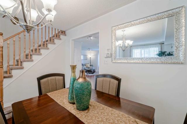 150 Dells Cres, House semidetached with 3 bedrooms, 3 bathrooms and 3 parking in Brampton ON | Image 3