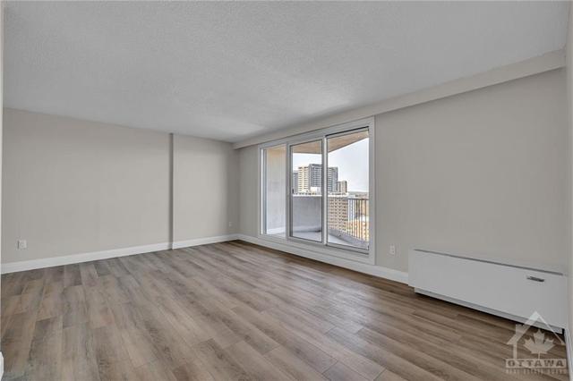 1404 - 1025 Richmond Road, Condo with 2 bedrooms, 2 bathrooms and 1 parking in Ottawa ON | Image 7
