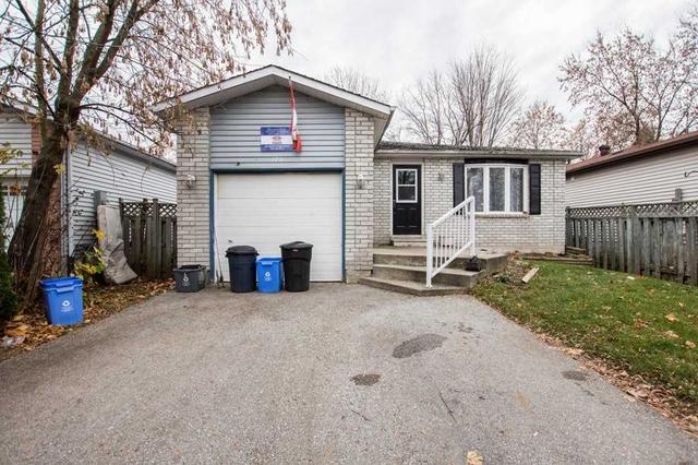 170 Hickling Tr, House detached with 3 bedrooms, 2 bathrooms and 5 parking in Barrie ON | Card Image