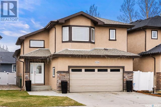 8704 Kestral Drive, House detached with 5 bedrooms, 3 bathrooms and null parking in Regina SK | Image 1