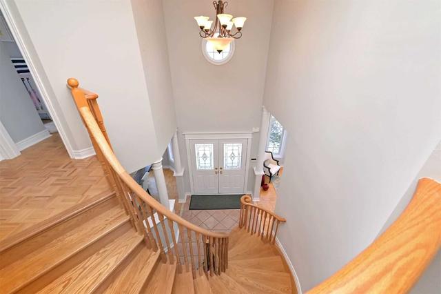 71 Castelli Crt, House detached with 4 bedrooms, 4 bathrooms and 6 parking in Caledon ON | Image 19