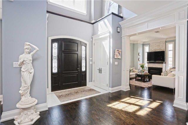 2 Highland Hill, House detached with 4 bedrooms, 5 bathrooms and 4 parking in Toronto ON | Image 3