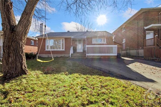 1508 Chatelain Avenue, House detached with 4 bedrooms, 2 bathrooms and 2 parking in Ottawa ON | Image 1