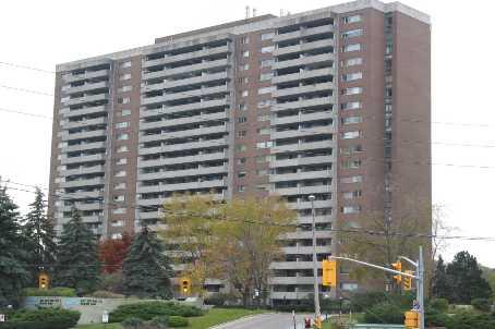 2010 - 260 Scarlett Rd, Condo with 2 bedrooms, 2 bathrooms and 1 parking in Toronto ON | Image 1