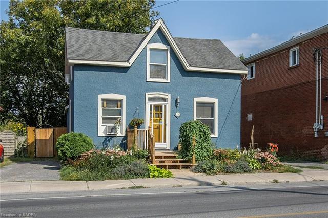 293 Montreal Street, House detached with 2 bedrooms, 1 bathrooms and 1 parking in Kingston ON | Image 2