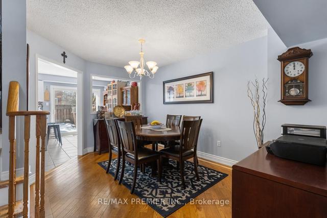 97 Lent Cres, House attached with 3 bedrooms, 3 bathrooms and 2 parking in Brampton ON | Image 35