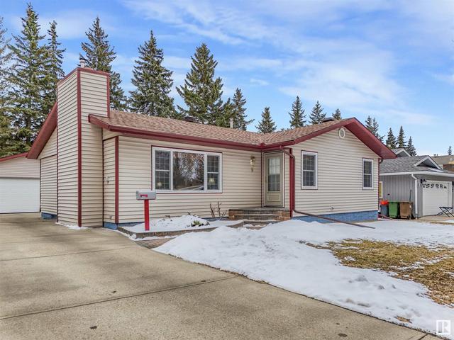 9 Bradburn Cr, House detached with 5 bedrooms, 1 bathrooms and 6 parking in St. Albert AB | Image 1