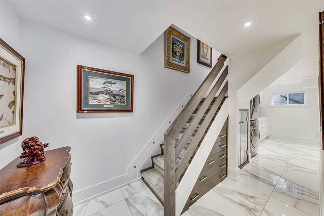 1b Lynwood Ave, House attached with 3 bedrooms, 4 bathrooms and 3 parking in Toronto ON | Image 16