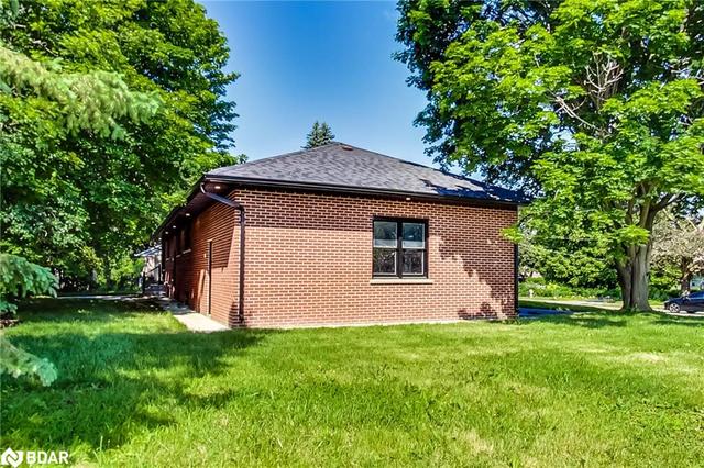 232 Kathryn Crescent, House detached with 3 bedrooms, 2 bathrooms and 8 parking in Newmarket ON | Image 29