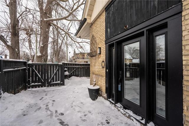 448 Quebec Street, House detached with 2 bedrooms, 2 bathrooms and 4 parking in London ON | Image 18