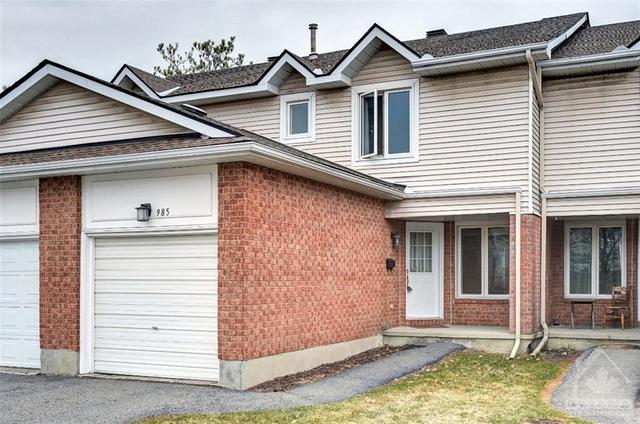 985 Karsh Drive, Townhouse with 3 bedrooms, 3 bathrooms and 3 parking in Ottawa ON | Image 22