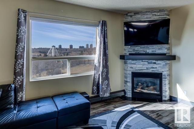 405 - 9707 105 St Nw, Condo with 2 bedrooms, 2 bathrooms and 1 parking in Edmonton AB | Image 2